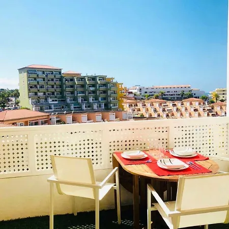 Summer Sun With Wifi And Pool In The Complex