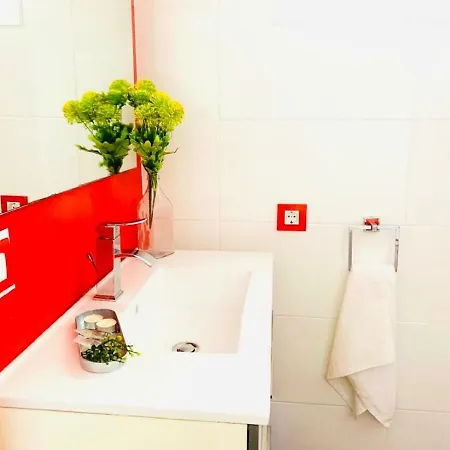 Summer Sun With Wifi And Pool In The Complex