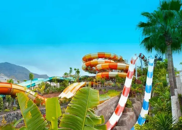 公寓 Summer Sun With Wifi And Pool In The Complex *