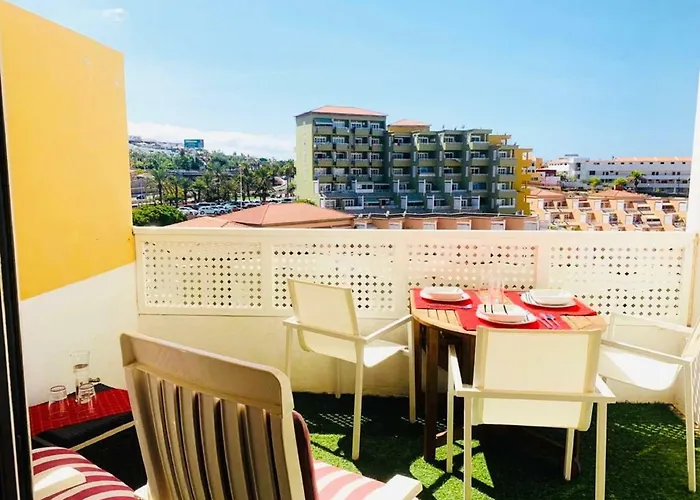 Summer Sun With Wifi And Pool In The Complex